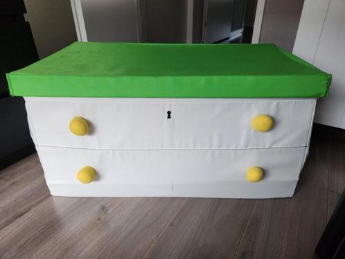 IKEA FLYTTBAR witte bak groene deksel opbergdoos kist box, Kinderen en Baby's, Kinderkamer | Overige Meubels, Gebruikt, Ophalen
