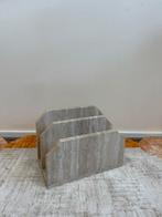 Vintage travertin krantenbak lectuurbak tijdschrifthouder, Huis en Inrichting, Woonaccessoires | Krantenbakken en Lectuurbakken