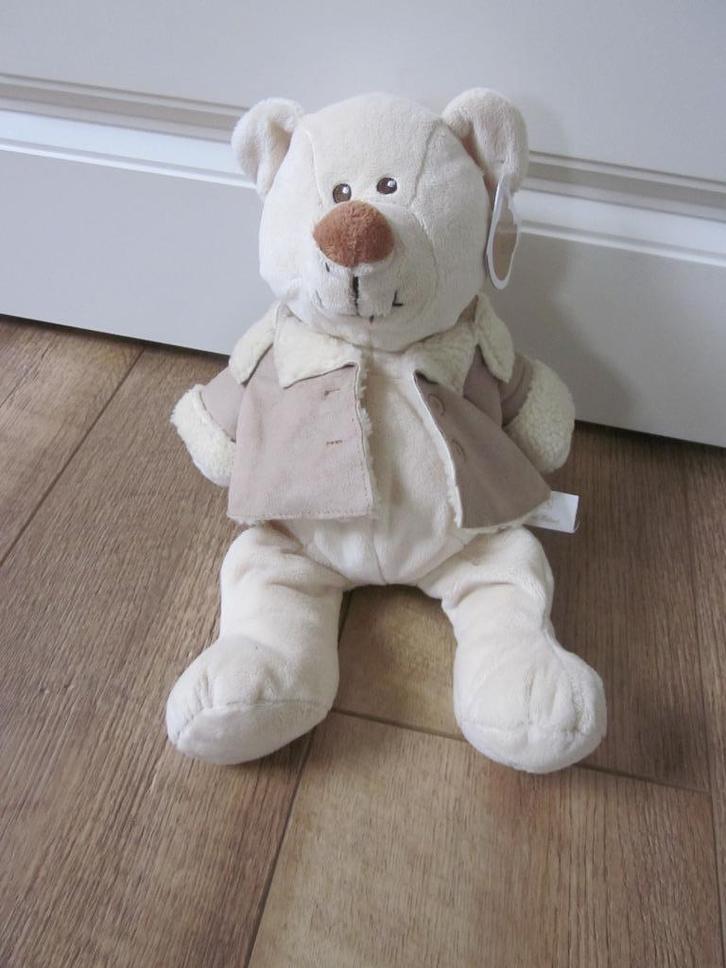 Tiamo Collection Bruno de Bear met suède bruin borgjasje, Kinderen en Baby's, Speelgoed | Knuffels en Pluche, Nieuw, Beer, Ophalen of Verzenden