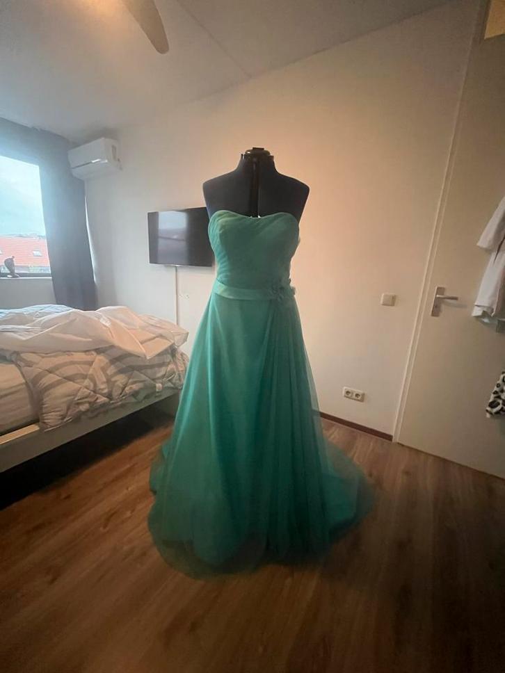 Prachtige turquoise trouwjurk, Kleding | Dames, Gelegenheidskleding, Zo goed als nieuw, Galajurk, Maat 42/44 (L), Groen, Ophalen of Verzenden