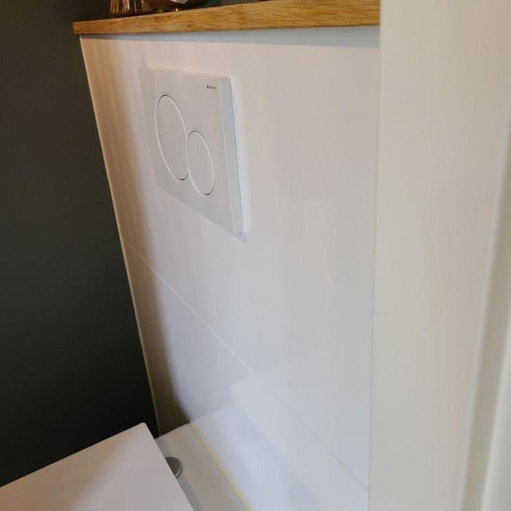 4 Nieuwe matwitte wandtegels voor toilet/badkamer 120x40, Doe-het-zelf en Verbouw, Tegels, Nieuw, Wandtegels, Keramiek, 60 cm of meer