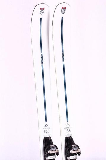 186 ski's STEREO PISTE V.2, grip walk, dual titanal beschikbaar voor biedingen