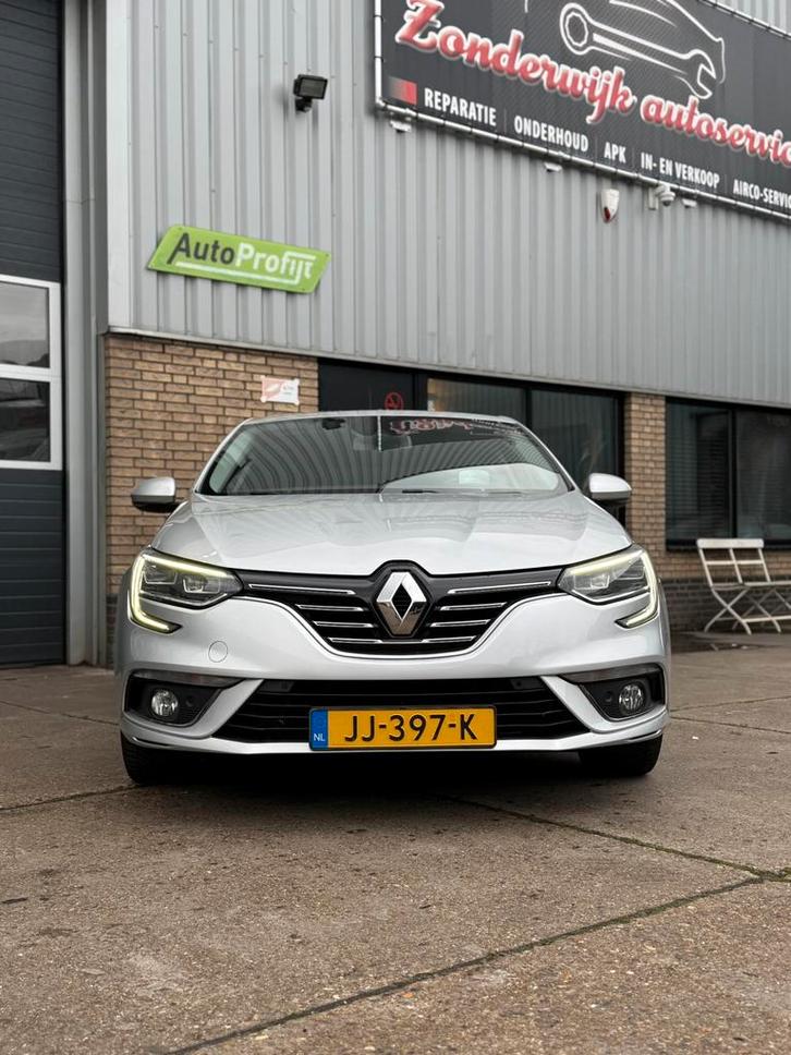 Renault Mégane 2016 Grijs Bose edition, Auto's, Renault, Bedrijf, Benzine, B, Hatchback, Handgeschakeld, Origineel Nederlands