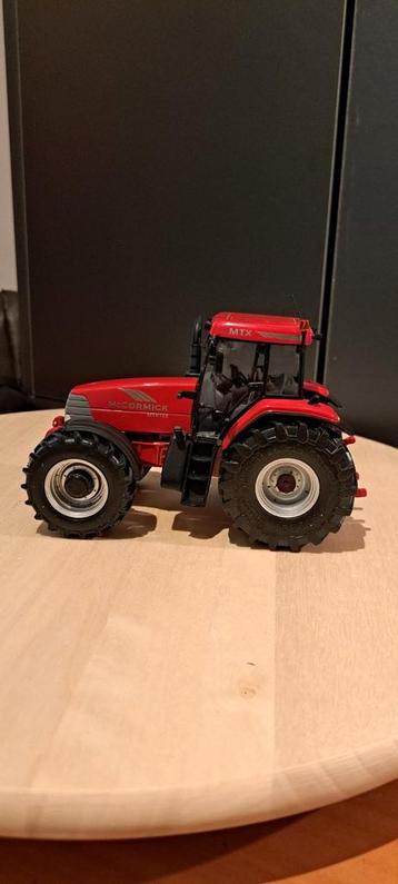 Verbouwde McCormick MTX 155 op Trelleborg banden  beschikbaar voor biedingen