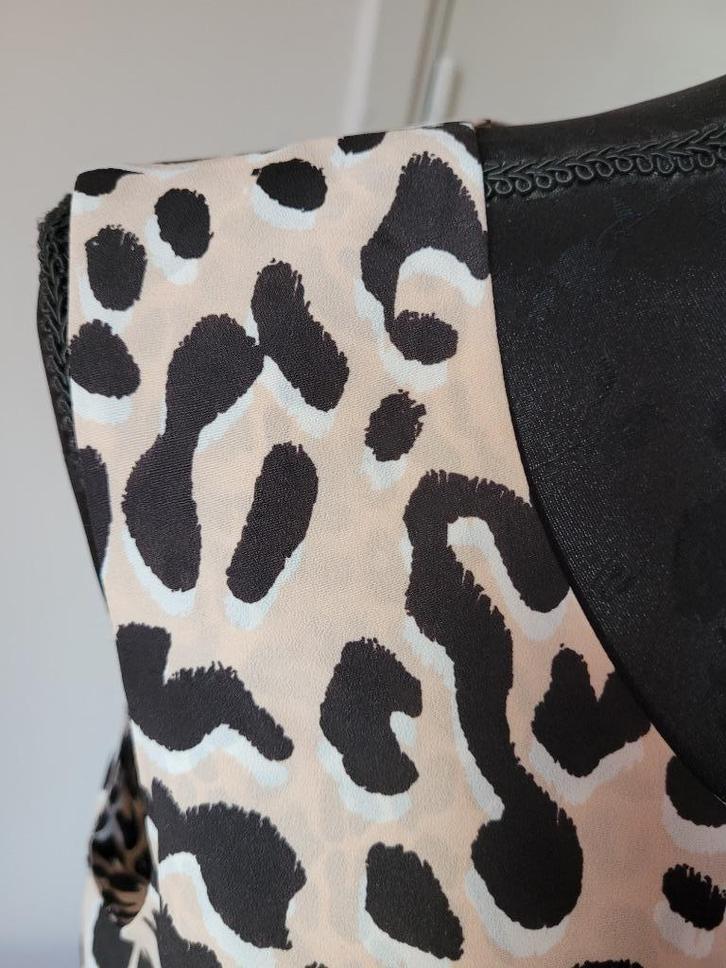 SUPERTRASH luipaard leopard print top zalmroze maat 38 M, Kleding | Dames, Tops, Zo goed als nieuw, Maat 38/40 (M), Roze, Zonder mouw