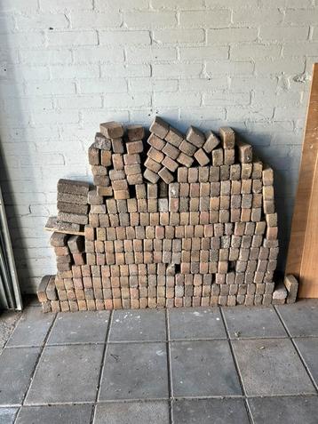 Klinkers voor tuin of oprit beschikbaar voor biedingen