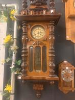 Antieke Wandklok met Houten Details, Ophalen