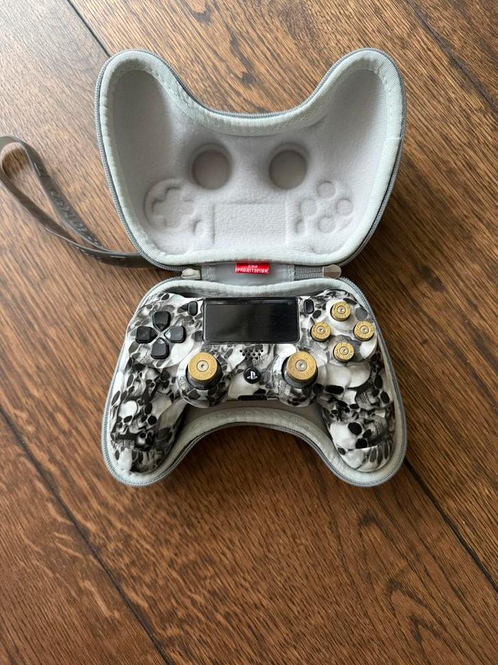 Custom PS4 controller | Skulls, Spelcomputers en Games, Spelcomputers | Sony PlayStation Consoles | Accessoires, Nieuw, PlayStation 4