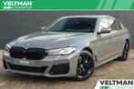 BMW 5-serie 545e xDrive M-SPORT PANO HEAD UP CAMERA SFEER, Auto's, Gebruikt, Euro 6, 2000 kg, Lichtsensor
