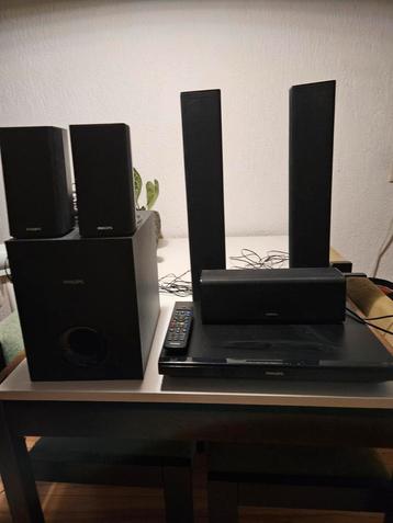 GERESERVEERDPhilips HD Home Cinema HTB3550G Smart Blu ray 3D beschikbaar voor biedingen