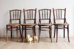 4 houten vintage stoelen, Thonet en Fischel. Antieke stoel, Antiek en Kunst, Ophalen