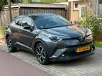 Toyota C-HR 1.8 Hybrid 122pk CVT 2018 Grijs, Auto's, Stof, Zwart, 4 cilinders, SUV of Terreinwagen