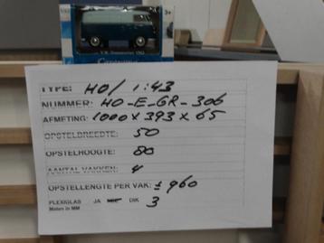 HO: HO-E-GR-306: Wandvitrine, vitrine, 1:87 en 1:43. Nieuw. beschikbaar voor biedingen
