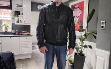 Te koop leren motorjas,  merk Richa maat 58. beschikbaar voor biedingen