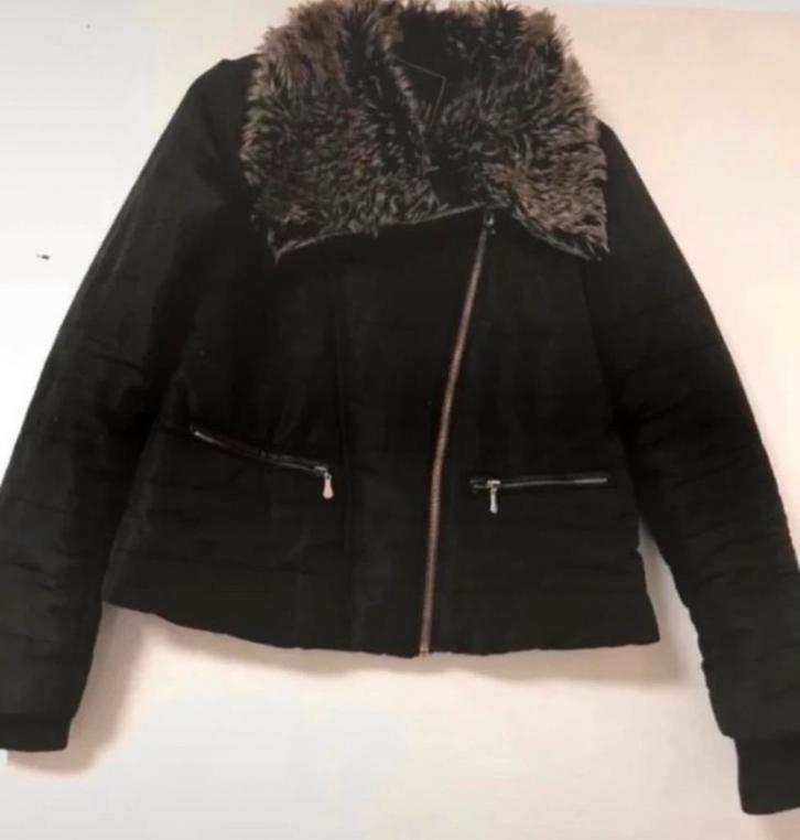 Zwarte Jas met Bontkraag maat  M, Kleding | Dames, Jassen | Zomer, Zo goed als nieuw, Ophalen of Verzenden