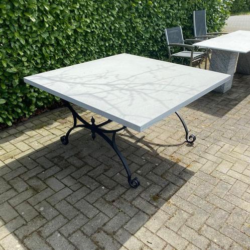 Betonnen Tuintafel - Stalen frame - 140x140Cm, Tuin en Terras, Tuintafels, Nieuw, Vierkant, Overige materialen, Ophalen of Verzenden