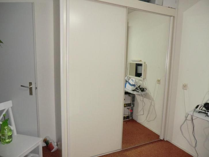 gratis kledingkast bed met ombouw en zgan matras, Huis en Inrichting, Slaapkamer | Bedden, Gebruikt, Tweepersoons, Overige maten