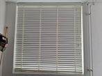 Witte houten jaloezieën, Huis en Inrichting, Stoffering | Gordijnen en Lamellen, Ophalen, 100 tot 150 cm, Wit, Zo goed als nieuw