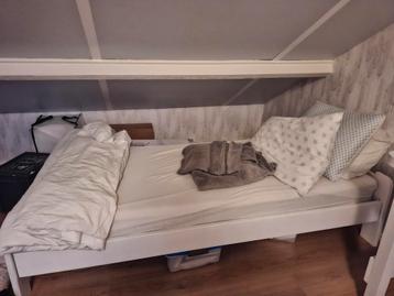 1 persoonsbed beschikbaar voor biedingen