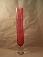 A178 Slanke roze Sommerso cilindervaas stengelvaas pontil, Huis en Inrichting, Overige kleuren, Ophalen of Verzenden, Minder dan 50 cm