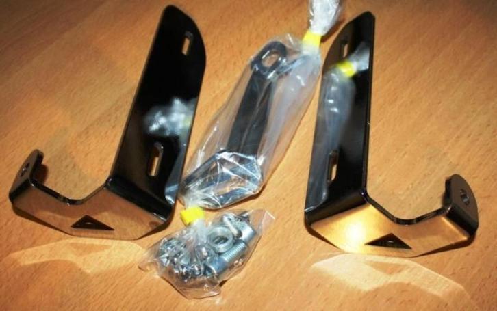 Bevestigingskit Windscherm, Yamaha XVS 1300 Midnight Star, Motoren, Onderdelen | Yamaha, Nieuw, Ophalen of Verzenden