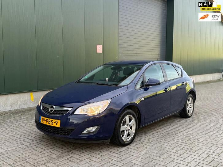 Topstaat Opel Astra 1.6 Edition | AUTOMAAT | Nieuwe APK |NAP, Auto's, Opel, Bedrijf, Te koop, Astra, ABS, Airbags, Airconditioning