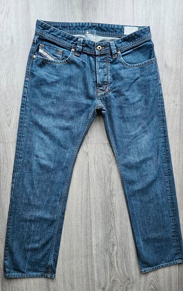 Diesel LARKEE W32 L30 * 32x30 STRAIGHT #D3427, Kleding | Heren, Spijkerbroeken en Jeans, Zo goed als nieuw, W32 (confectie 46) of kleiner