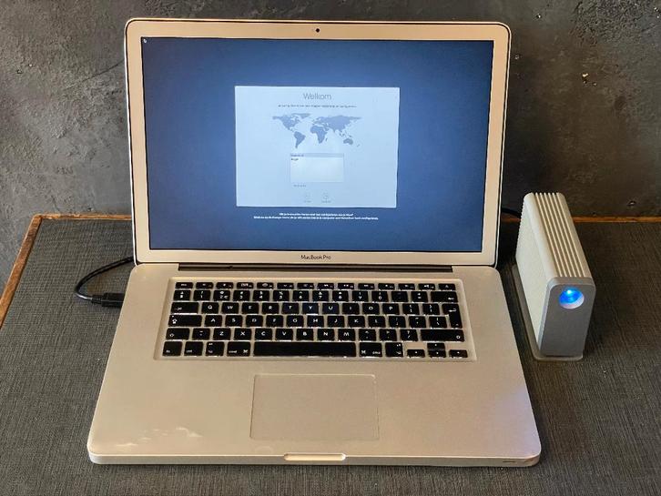 MacBook Pro 15" met 1Tb SSD met 1TB LaCie externe HDD, Computers en Software, Apple Macbooks, Gebruikt, MacBook Air, 15 inch, 4 Ghz of meer