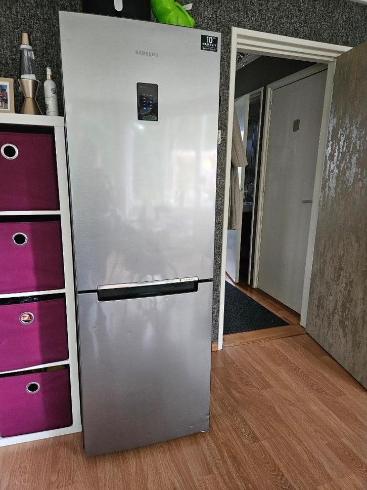 Samsung Koel-vries combinatie No Frost, Witgoed en Apparatuur, Koelkasten en IJskasten, Gebruikt, Met aparte vriezer, 200 liter of meer