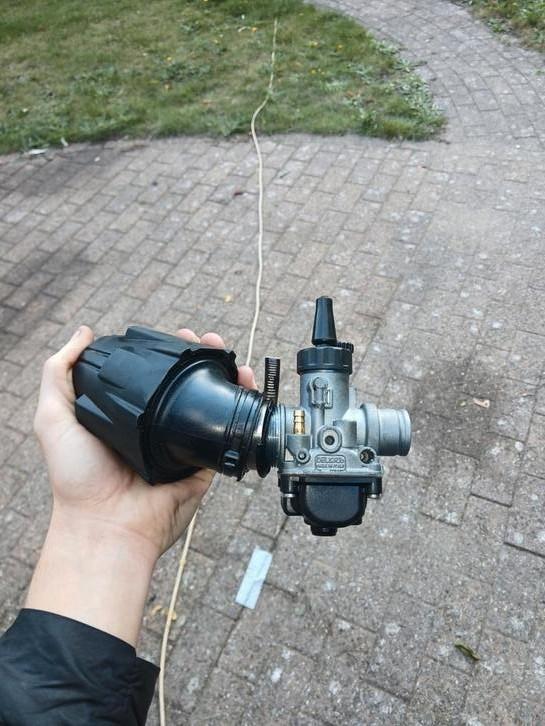 Dellorto 19mm carburateur met polini power filter, Fietsen en Brommers, Brommeronderdelen | Algemeen, Zo goed als nieuw, Carburateur