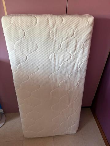 Matras ledikant te koop 55x110 beschikbaar voor biedingen