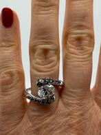 A706 Prachtige zilveren ring heldere steen maat 21, 20 of groter, Ophalen of Verzenden, X, Dame