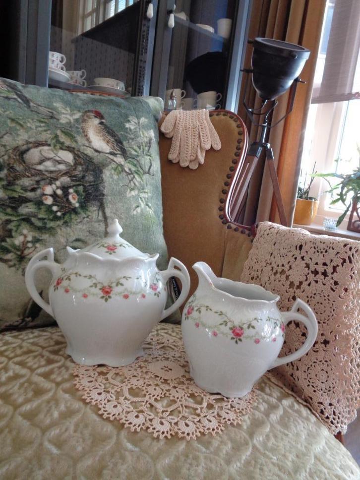 Brocant Groot Roomstel met Roze Roosjes ** Mimosa **, Antiek en Kunst, Antiek | Servies los, Ophalen of Verzenden
