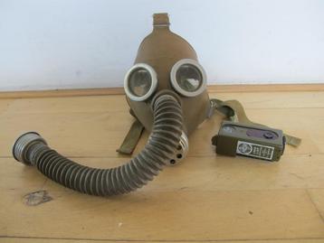 Gasmasker en detoneer kabel beschikbaar voor biedingen