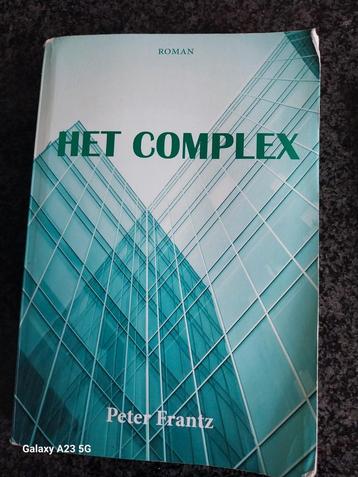 Het complex beschikbaar voor biedingen