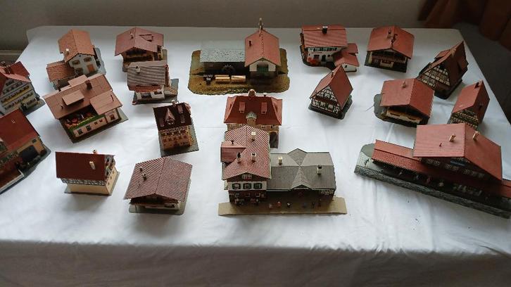 Echt mooie huizen en gebouwen, Hobby en Vrije tijd, Modeltreinen | H0, Gebruikt, Brug, Tunnel of Gebouw, Gelijkstroom of Wisselstroom