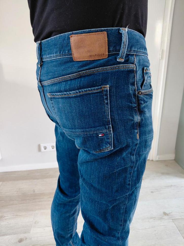 Tommy Hilfiger Bleecker Slim Fit Jeans W33 L34, Kleding | Heren, Spijkerbroeken en Jeans, Zo goed als nieuw, Blauw, Ophalen of Verzenden
