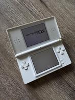 Nintendo DS Lite + 3 Spellen + Hoes, Spelcomputers en Games, Spelcomputers | Nintendo DS, Met games, Gebruikt, Wit, Ophalen of Verzenden