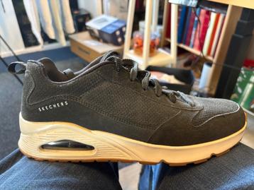 Skechers zwart (heren maat 45) beschikbaar voor biedingen