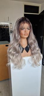 Luxe Lace Pruik: Uitgroei / Grijs / Asblond, Slag, Sieraden, Tassen en Uiterlijk, Ophalen of Verzenden, Nieuw, Pruik of Haarverlenging