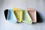 Erich Schumm retro pastel plastik pinda set tray design, Verzamelen, Ophalen of Verzenden, Huis en Inrichting