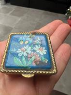 ANTIEKE HAND GESCHILDERD PORSELEIN EMAILLE PILLENDOOSJE DOOS, Ophalen of Verzenden