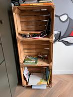 Boekenkast van houten kratten met wieltjes, Huis en Inrichting, Kasten | Boekenkasten, Ophalen of Verzenden, Zo goed als nieuw