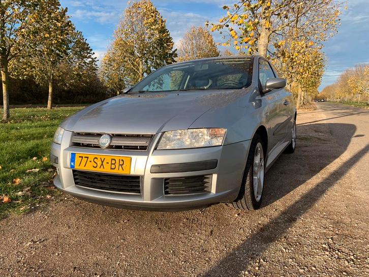 Fiat Stilo 1.8 16V 3DR 2006 Grijs, nieuwe APK tot dec 2026!, Auto's, Fiat, Particulier, Benzine, D, Hatchback, Handgeschakeld
