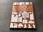 Patroontekenen voor de vrouw van Winifred Aldrich, Hobby en Vrije tijd, Kledingpatronen, Ophalen of Verzenden, Zo goed als nieuw