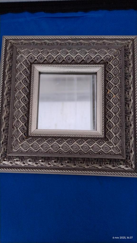 Vintage Vierkante Spiegel met Decoratieve Lijst, Huis en Inrichting, Woonaccessoires | Spiegels, Gebruikt, Minder dan 50 cm, Minder dan 100 cm