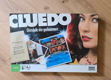 Cluedo - Ontdek de geheimen! Bordspel Familie Editie beschikbaar voor biedingen