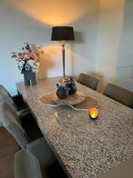 Titel:  Granieten eetkamertafel – verrijdbaar en stijlvol!, Huis en Inrichting, Tafels | Eettafels, Ophalen, 200 cm of meer, 50 tot 100 cm