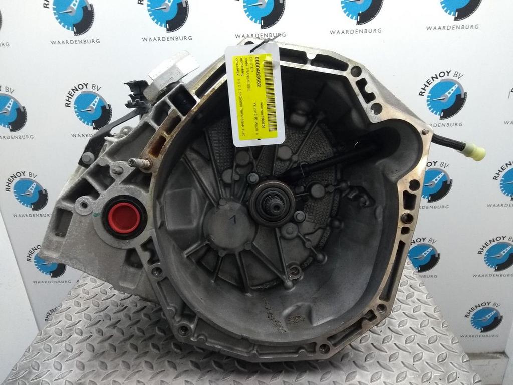 DACIA DUSTER TRANSMISSIE / VERSNELLINGSBAK 2012, Ophalen of Verzenden, Gebruikt, Stiba lid