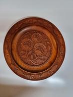 Mooi houten bord met houtsnijwerk bloemmotief, Gebruikt, Schaal, Rond, Ophalen of Verzenden